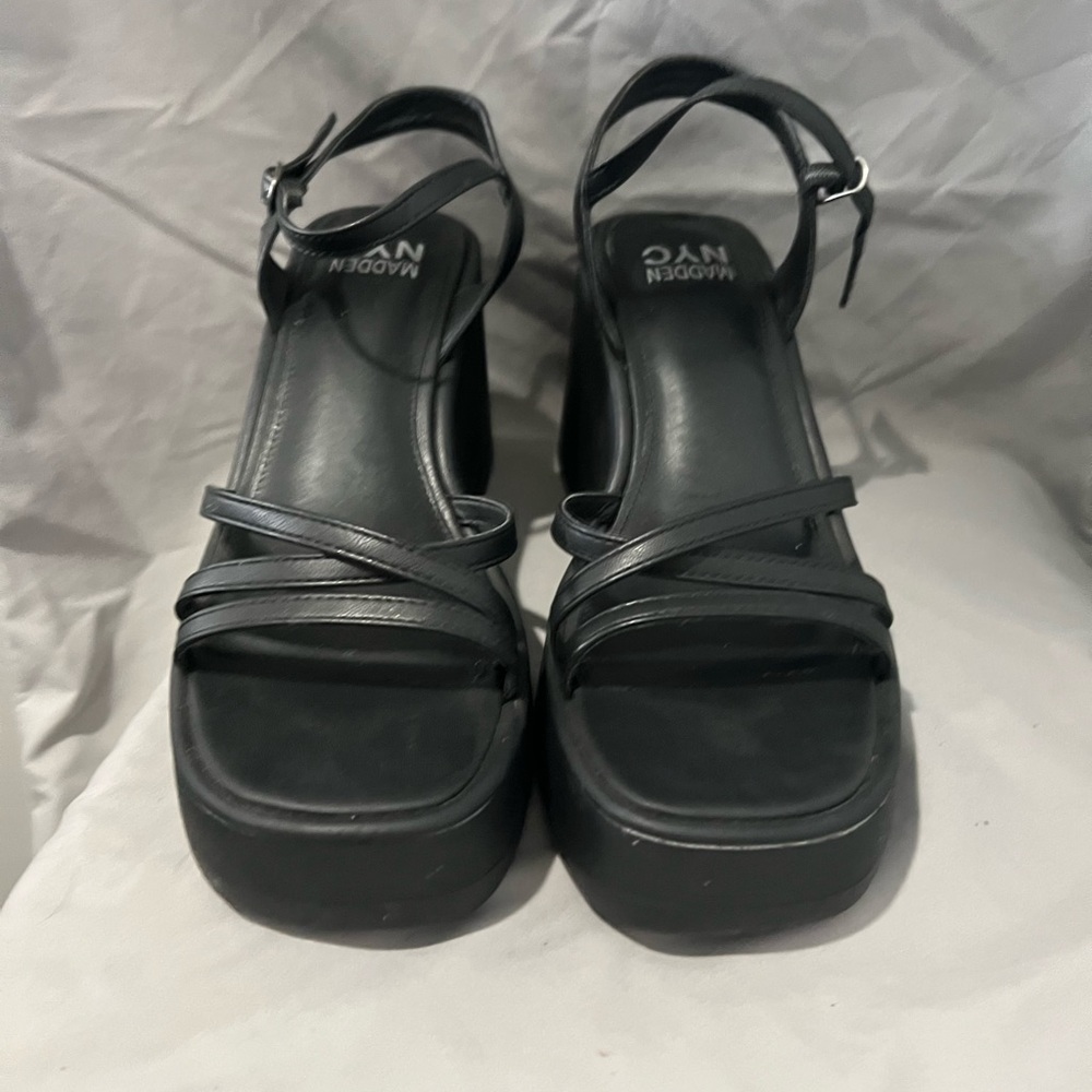 Madden NYC Black Platform Strappy Sandals